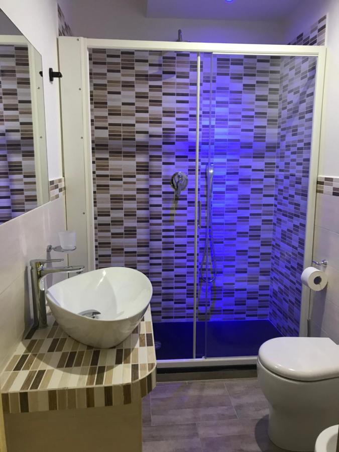 Cheri Luxury Rom